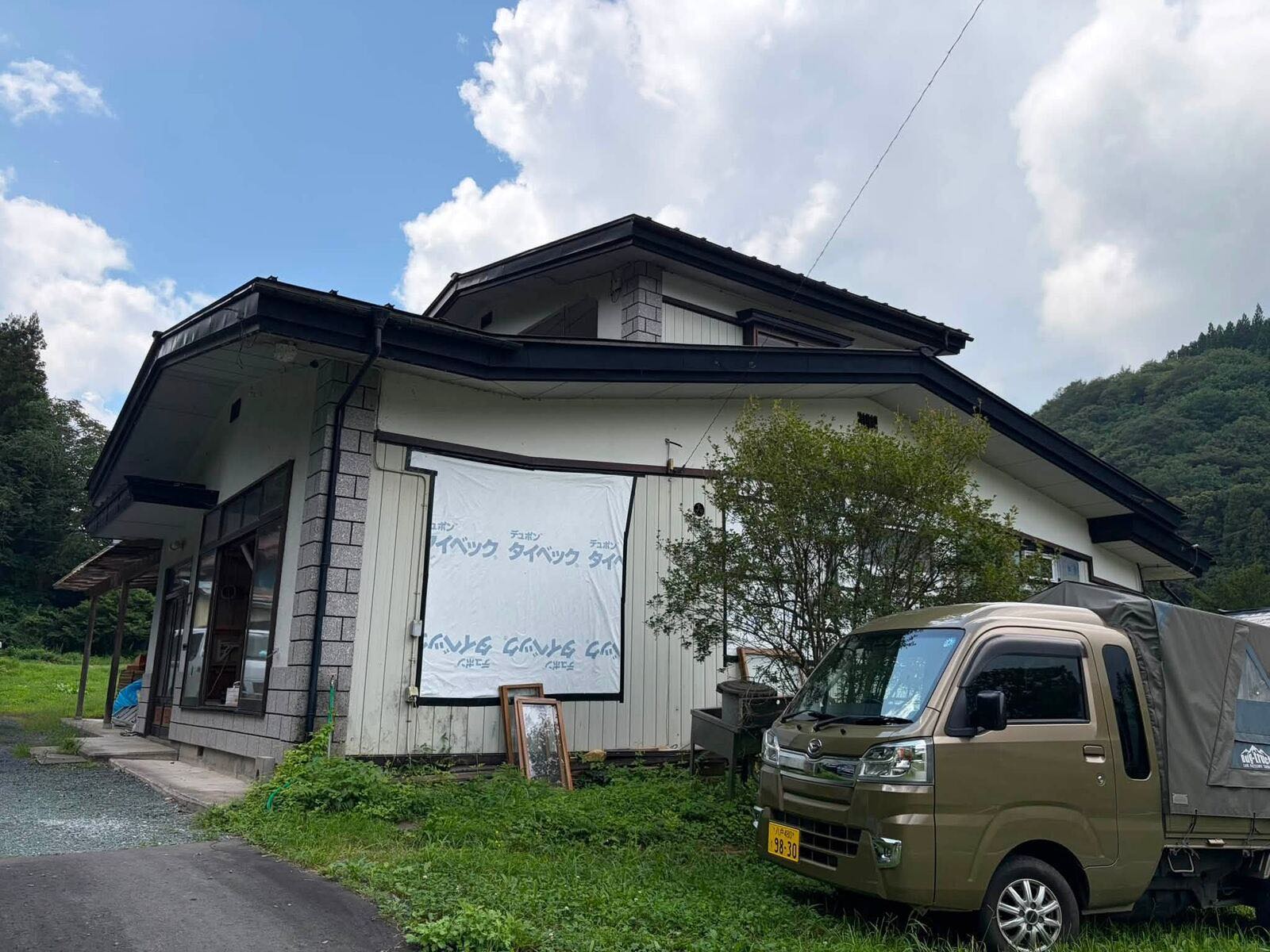 五戸町のスポット断熱リノベ　天井断熱・気密シート
