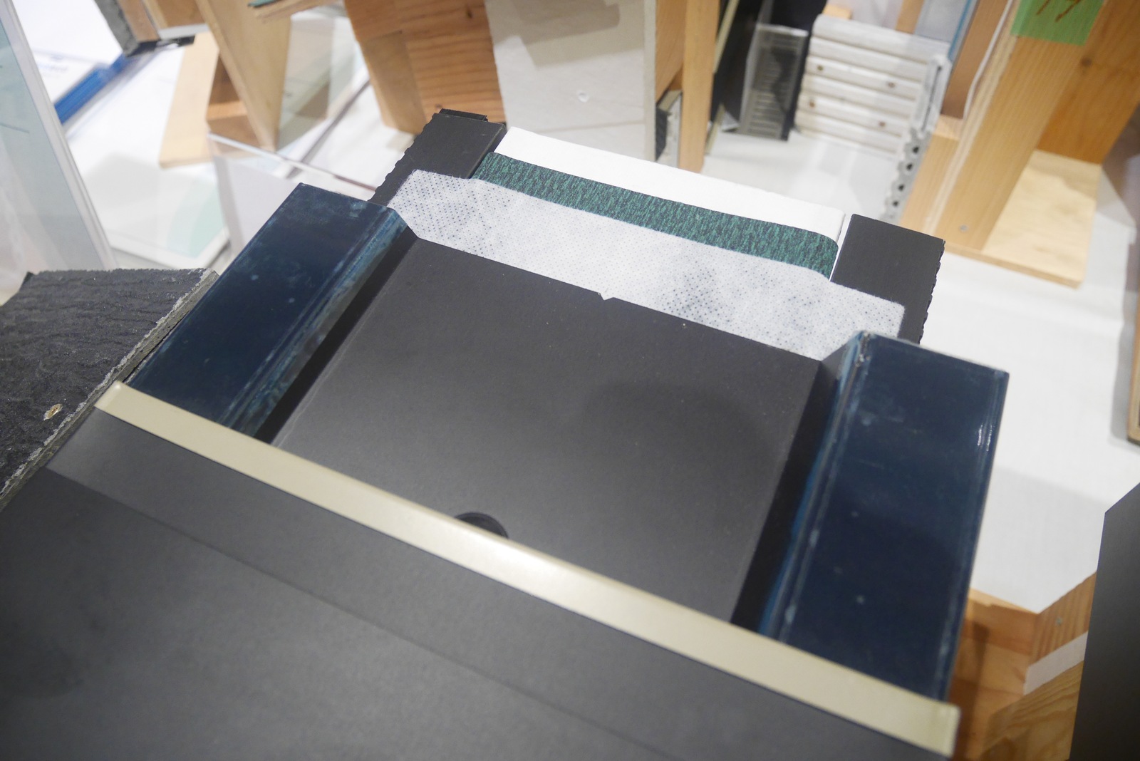 窓・外壁の展示模型